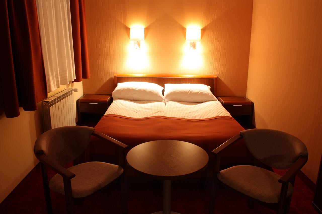 Impresja Motel Borek Wielkopolski Rom bilde